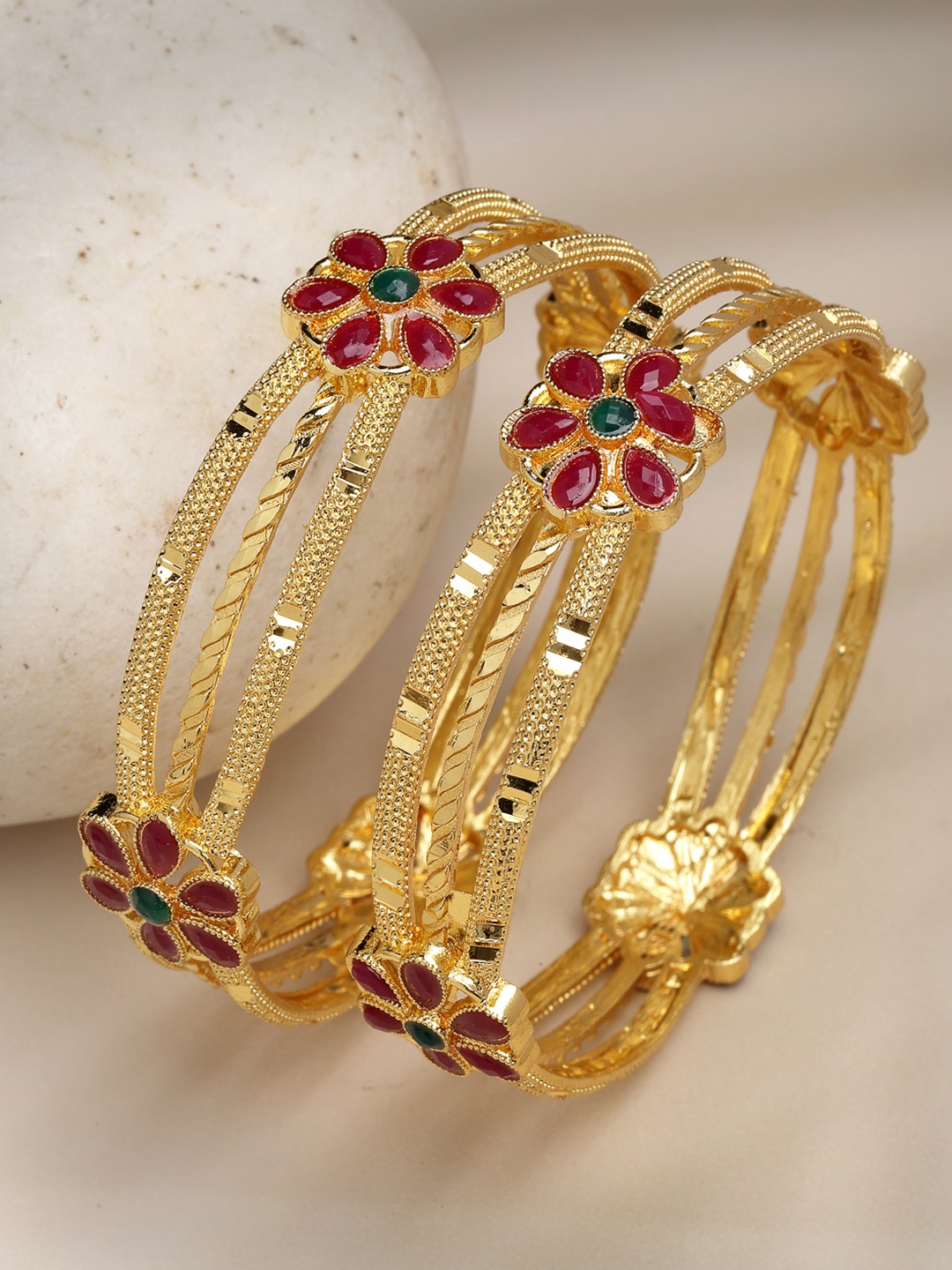 

Anouk Women Set of 2 Gold Plated Artificial Stones Bangles