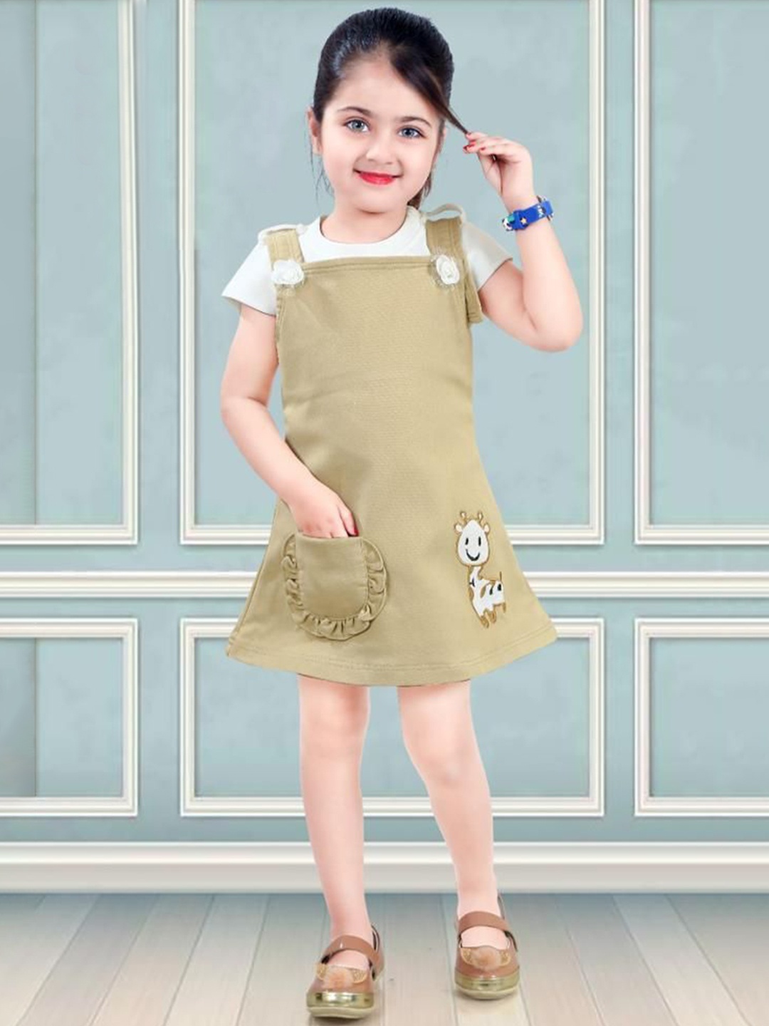 

kidoz Embroidered Cotton Dungaree With T-Shirt, Beige