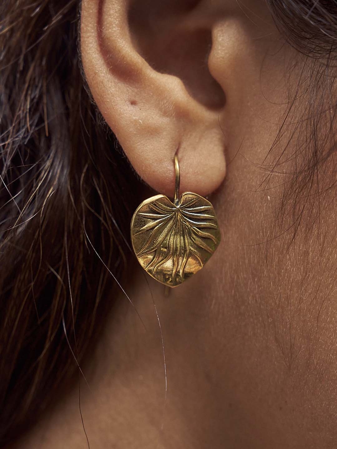 

Soul Works Contemporary Hoop Earrings, Gold