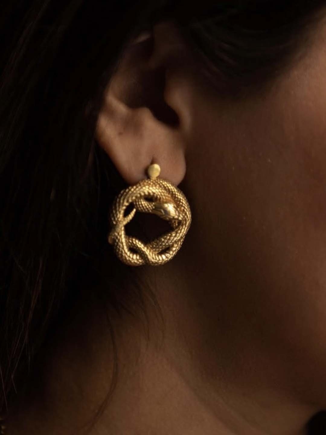 

Soul Works Contemporary Studs Earrings, Gold