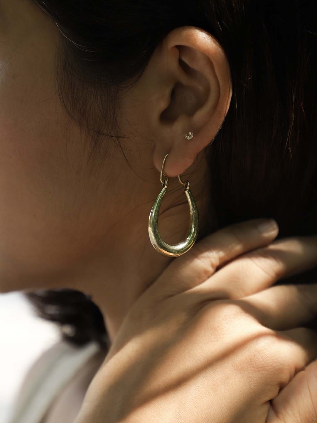 

Soul Works Contemporary Hoop Earrings, Gold