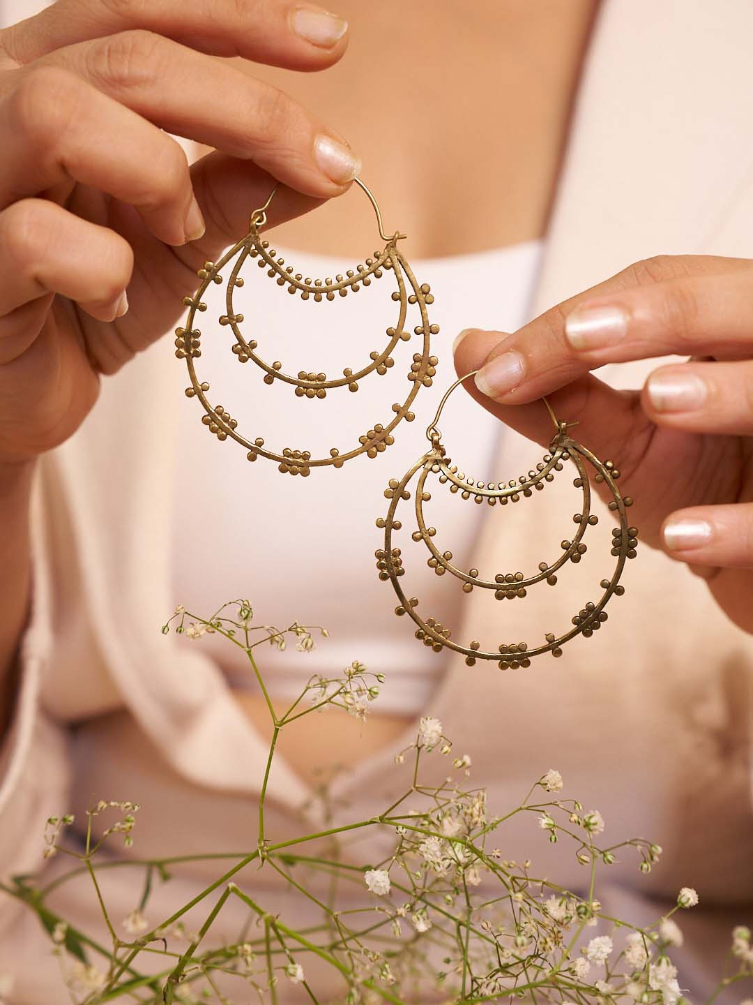 

Soul Works Contemporary Hoop Earrings, Gold