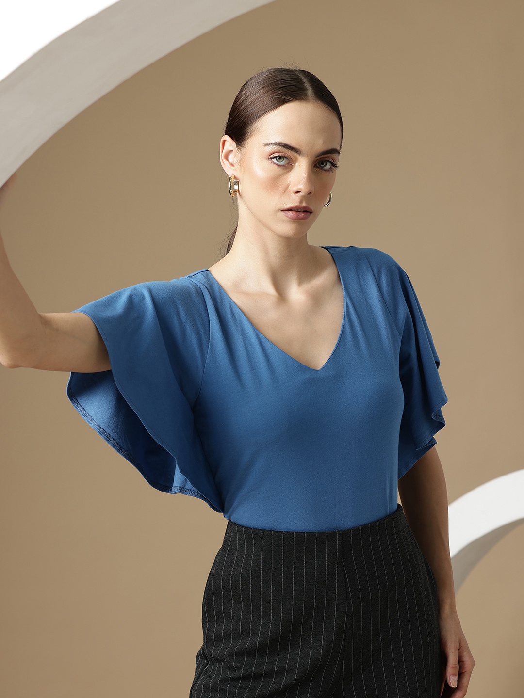 

Chemistry Flared Sleeve Top, Blue