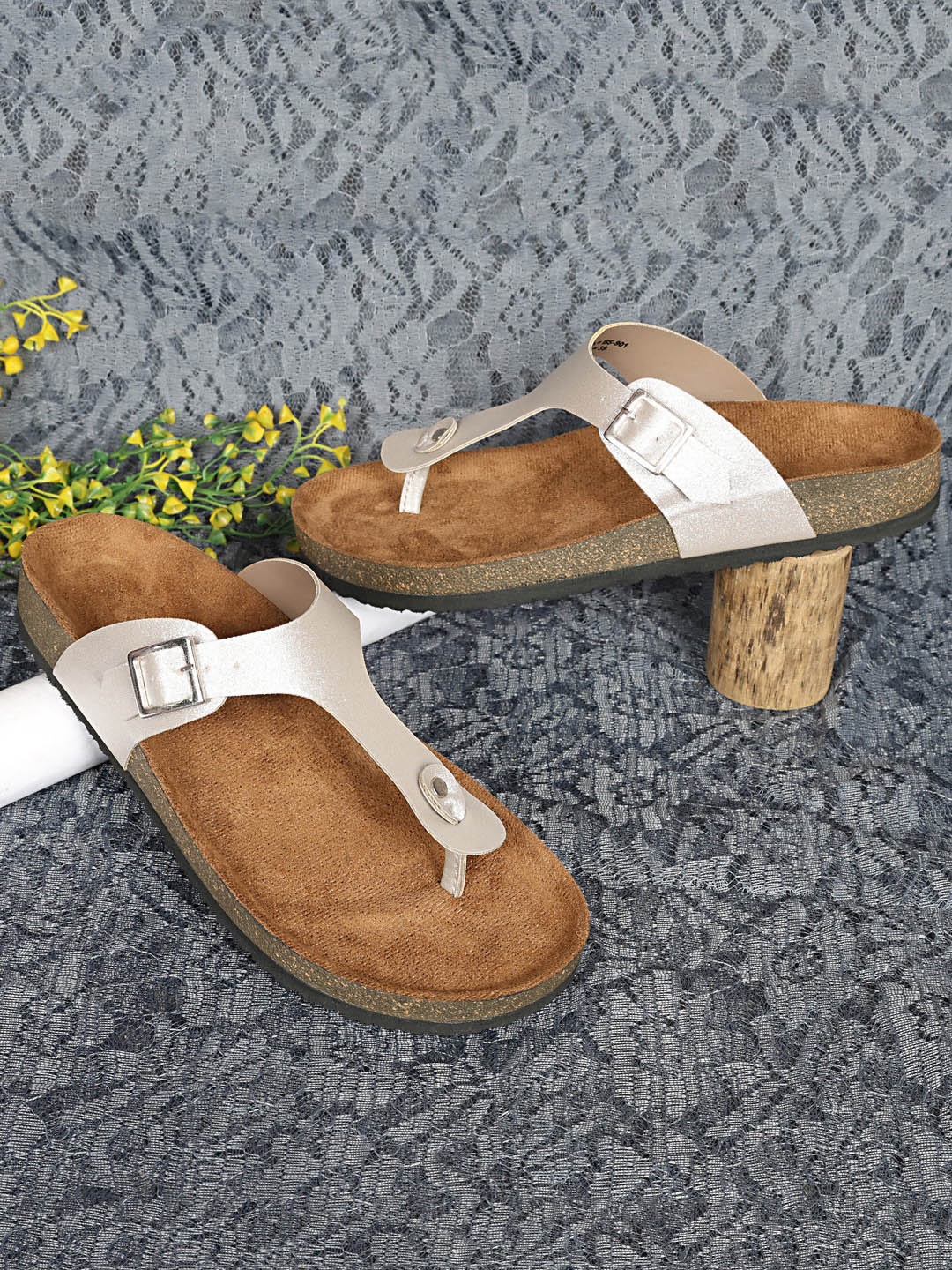 

MOZAFIA Women Open Toe Flats with Buckles, Beige