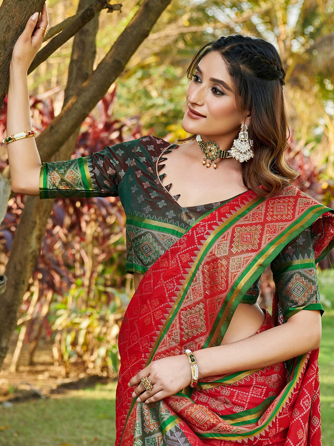 

Satrani Woven Design Zari Pure Silk Patola Saree, Red