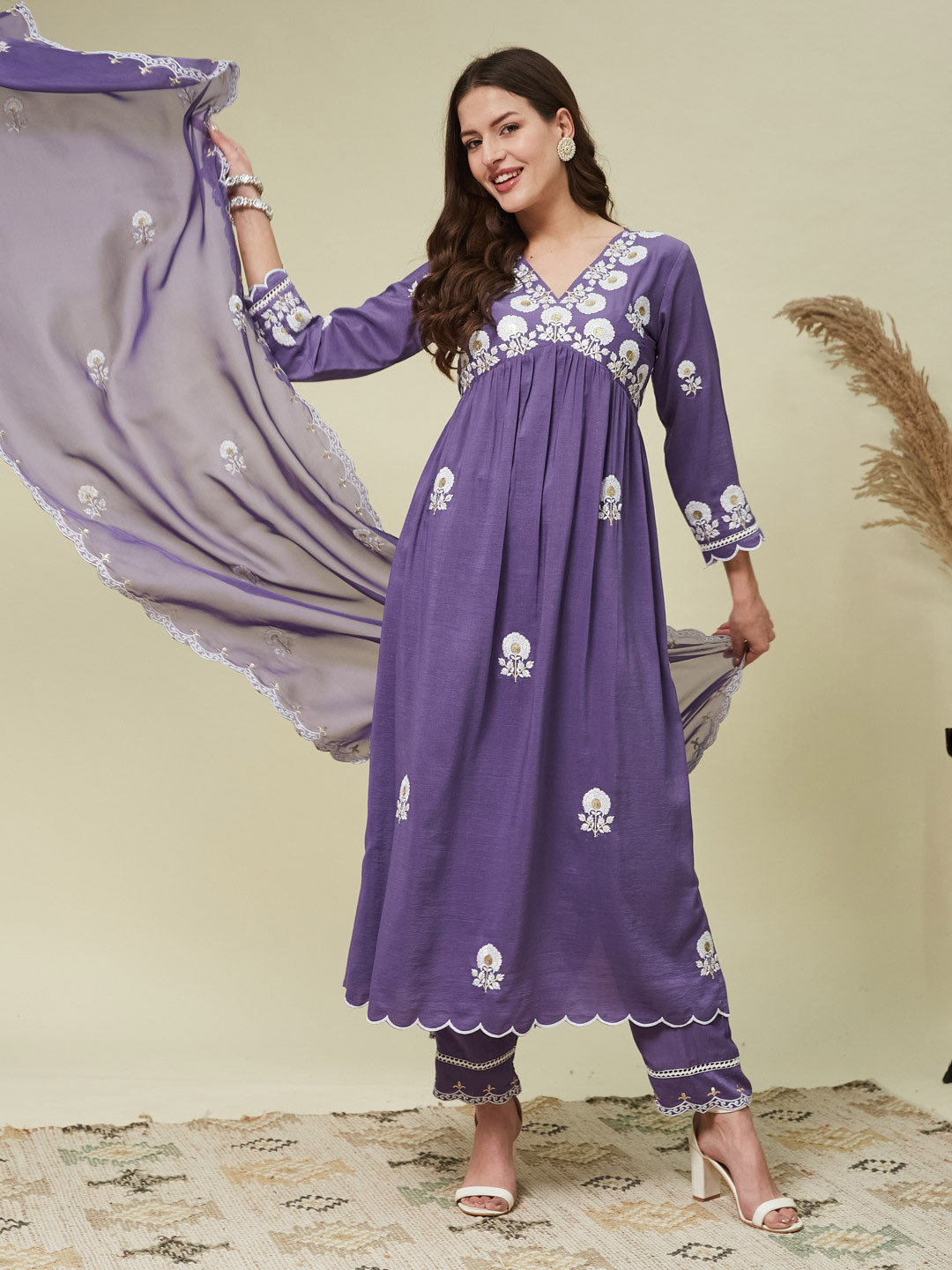 

MOKOSH Women Floral Embroidered Alia Cut Kurta With Trouser & Dupatta, Purple