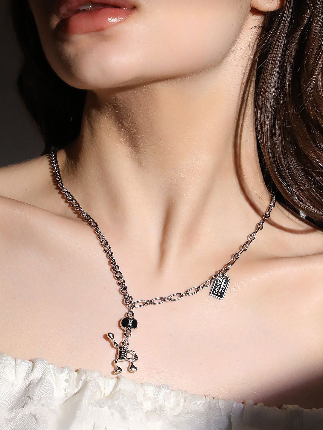 

SOHI Silver-Plated Chain