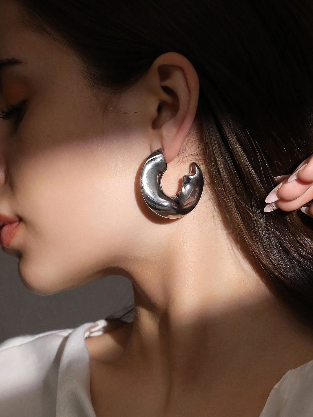 

SOHI Contemporary Hoop Earrings, Silver
