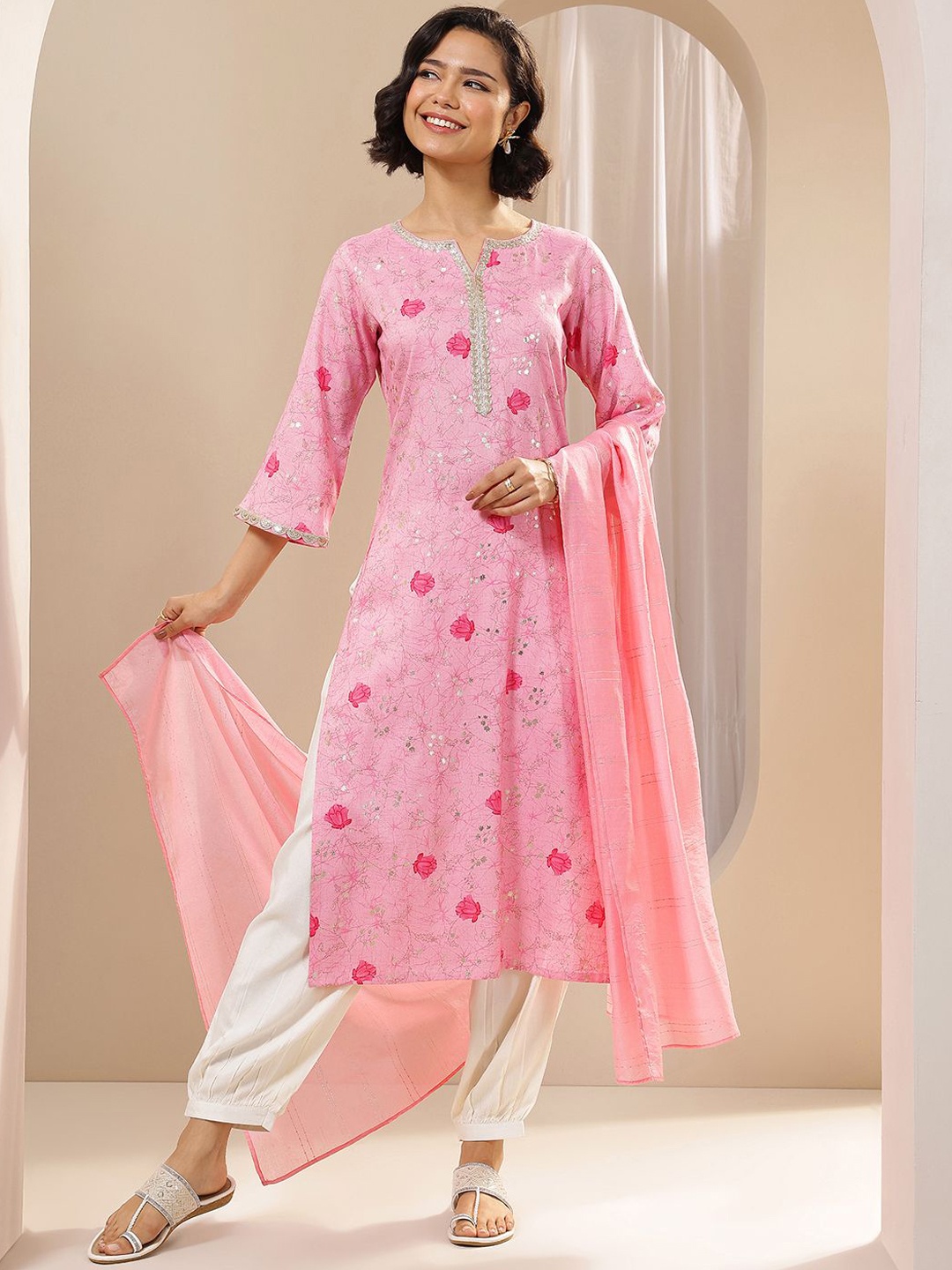 

Libas Women Floral Printed Regular Sequinned Kurta with Salwar & With Dupatta, Pink