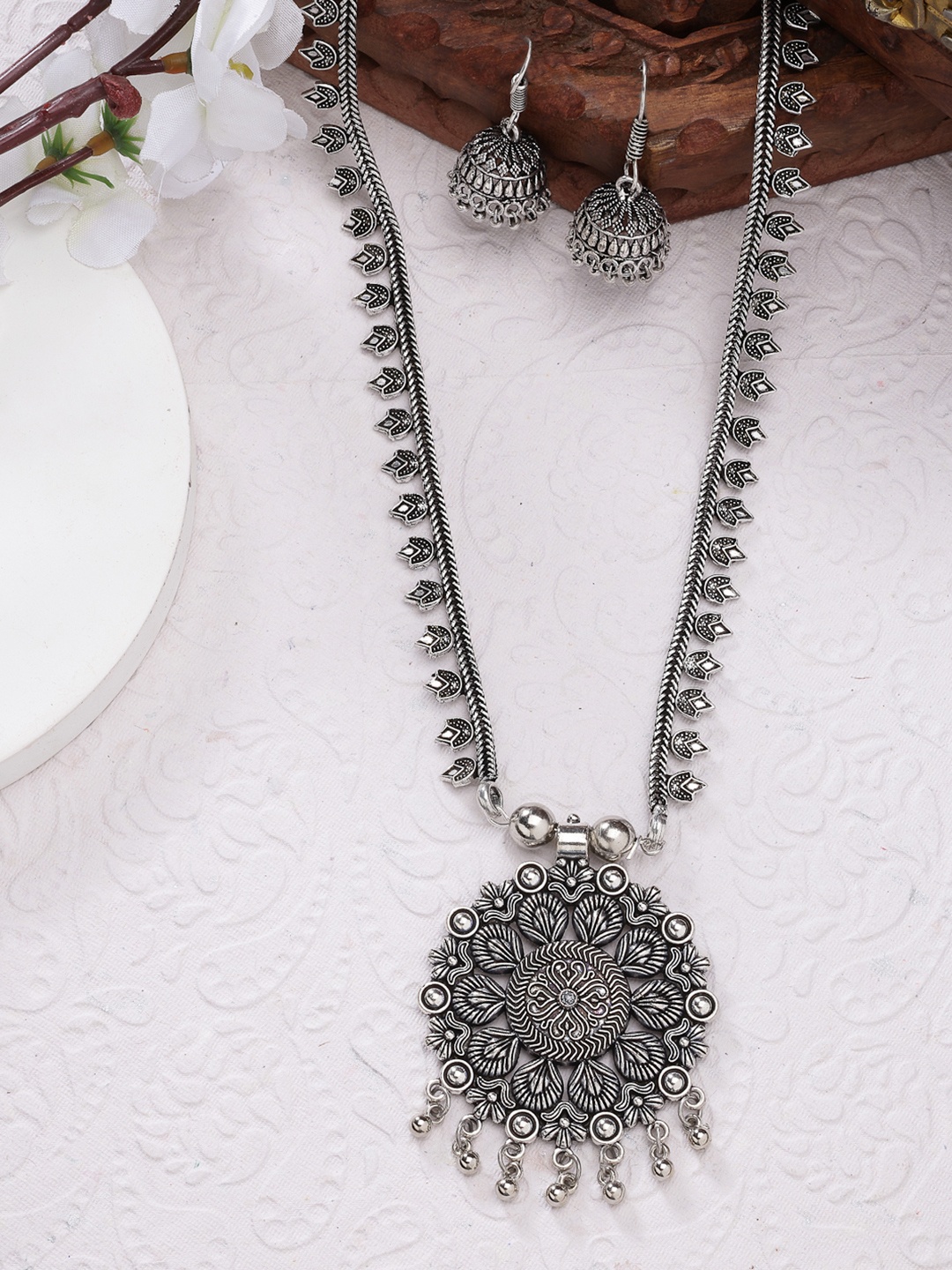 

Sangria Floral Shape Oxidized Necklace With Jhumka Earrings, Silver