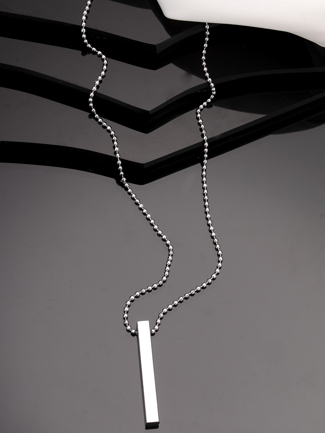 

The Roadster Lifestyle Co. Silver Bar Pendant