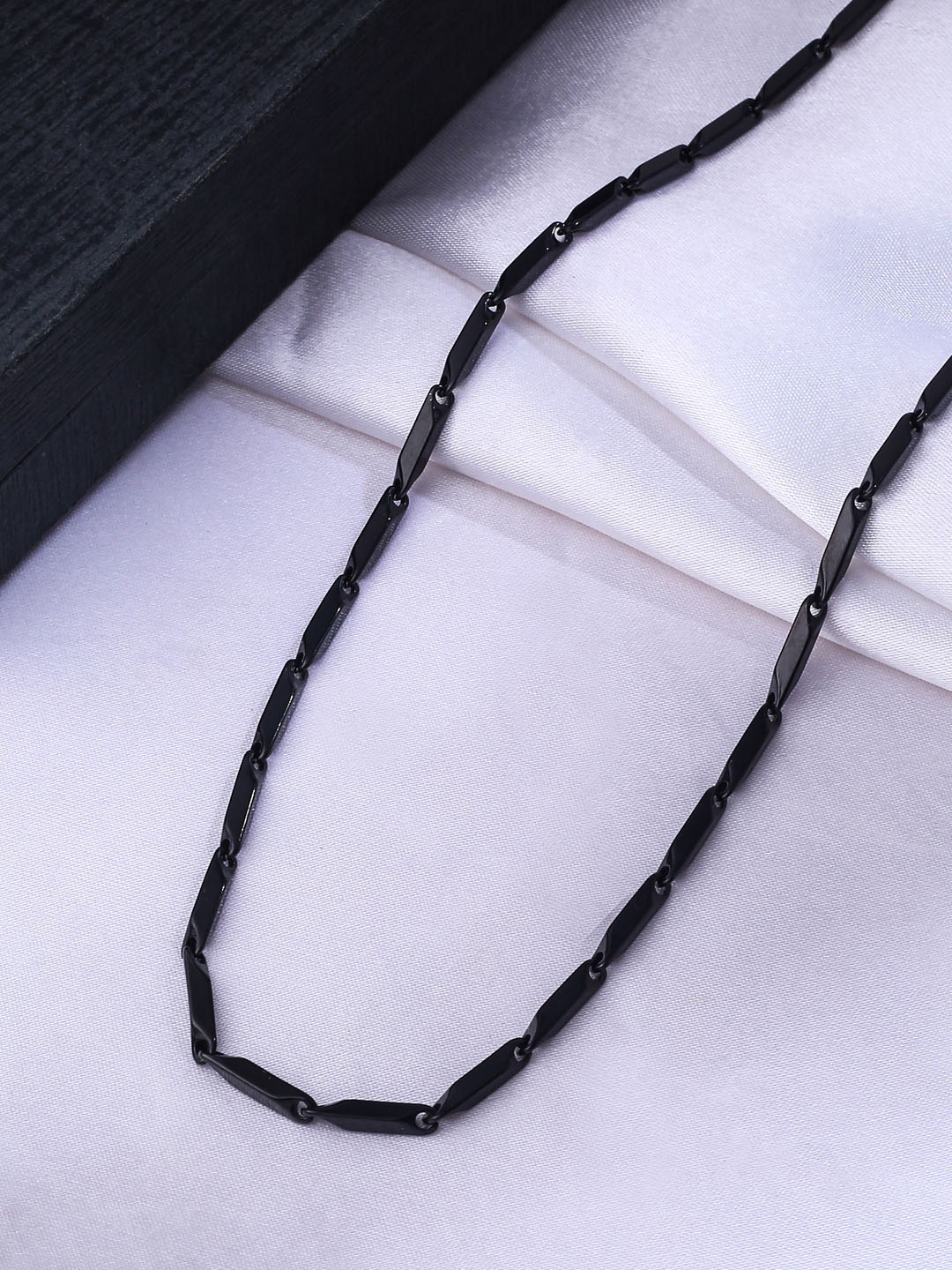 

Roadster Men Black Toned Stainless Steel Rhodium Plated Chain