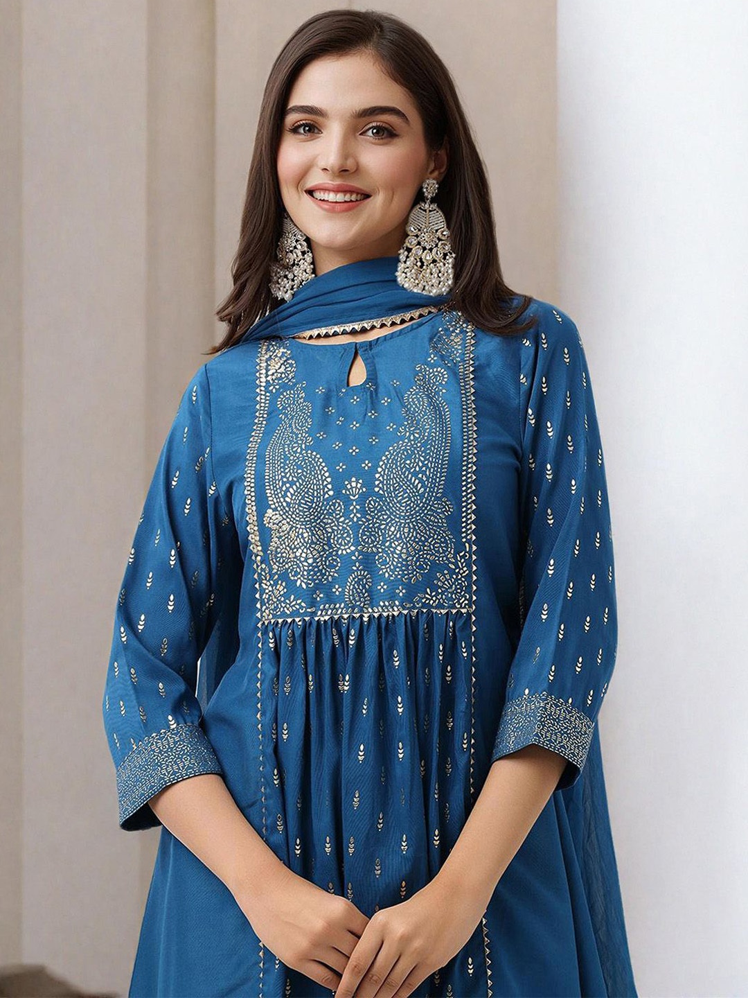 

Ishin Women Ethnic Motifs Printed Pleated Kurta with Trousers, Teal