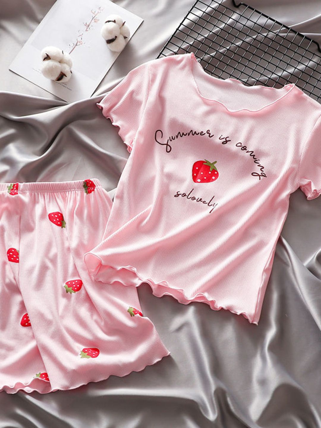 

YK Girls Printed T-Shirt & Shorts Clothing Set, Pink