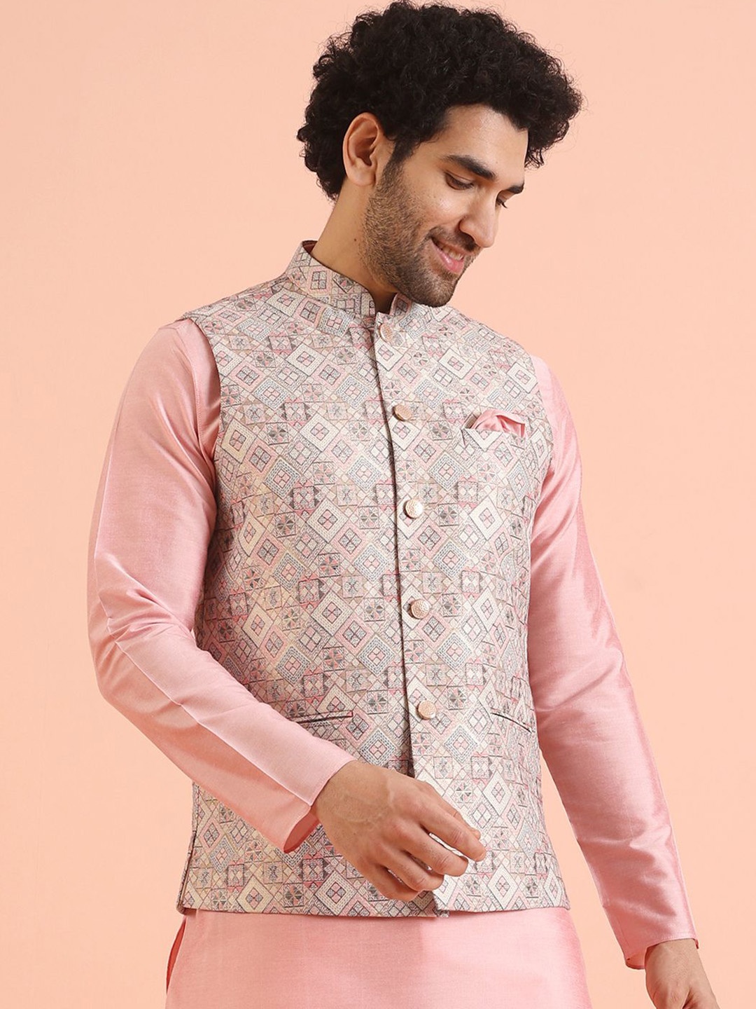 

KISAH Geometric Mandarin Collar Nehru Jacket With Pocket Square, Pink