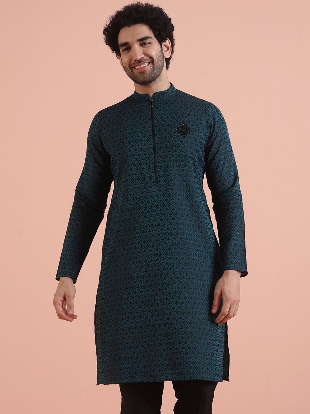 

KISAH Men Ethnic Motifs Flared Sleeves Patchwork Kurta, Teal