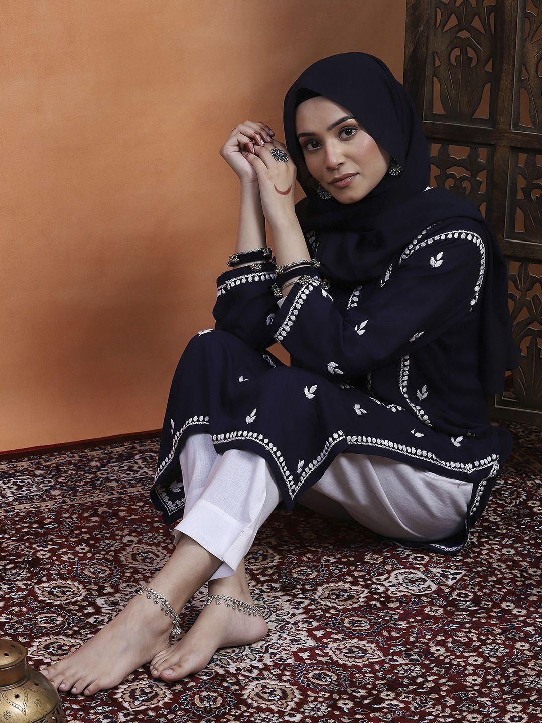 

House of Chikankari Women Ethnic Motifs Embroidered Kurta, Navy blue