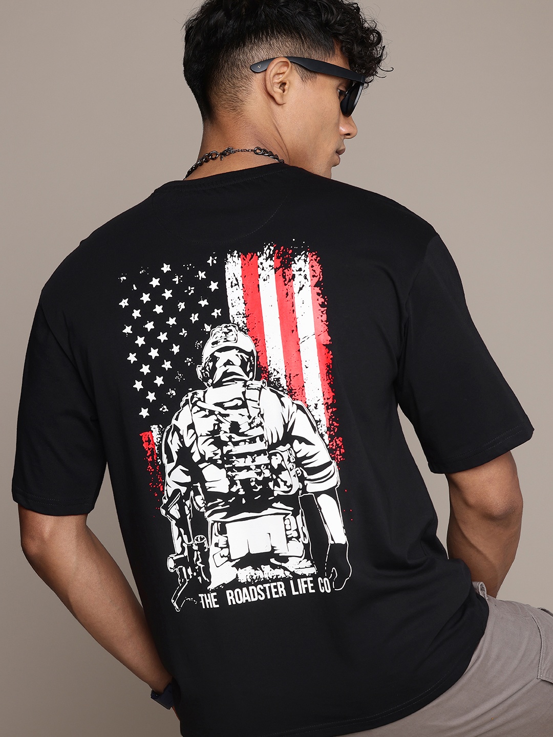 

The Roadster Lifestyle Co. Printed Drop-Shoulder Sleeves Relaxed Fit Pure Cotton T-shirt, Black