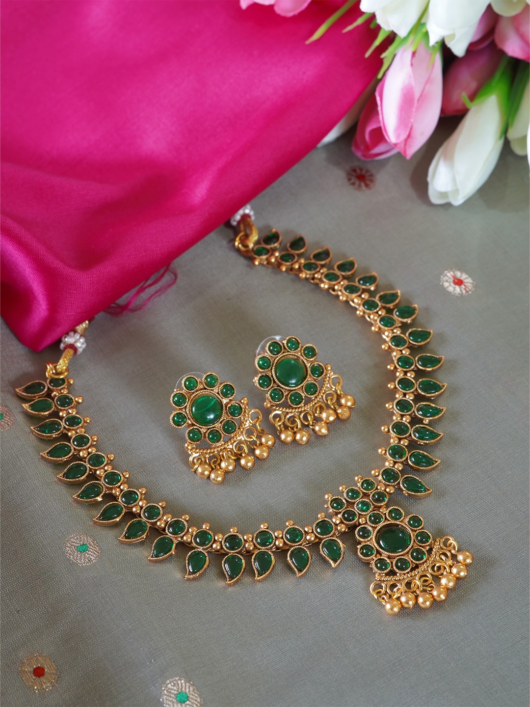 

inc63-for elites Graceful Green Kemp-Stone Leafy Matte Gold Necklace Set