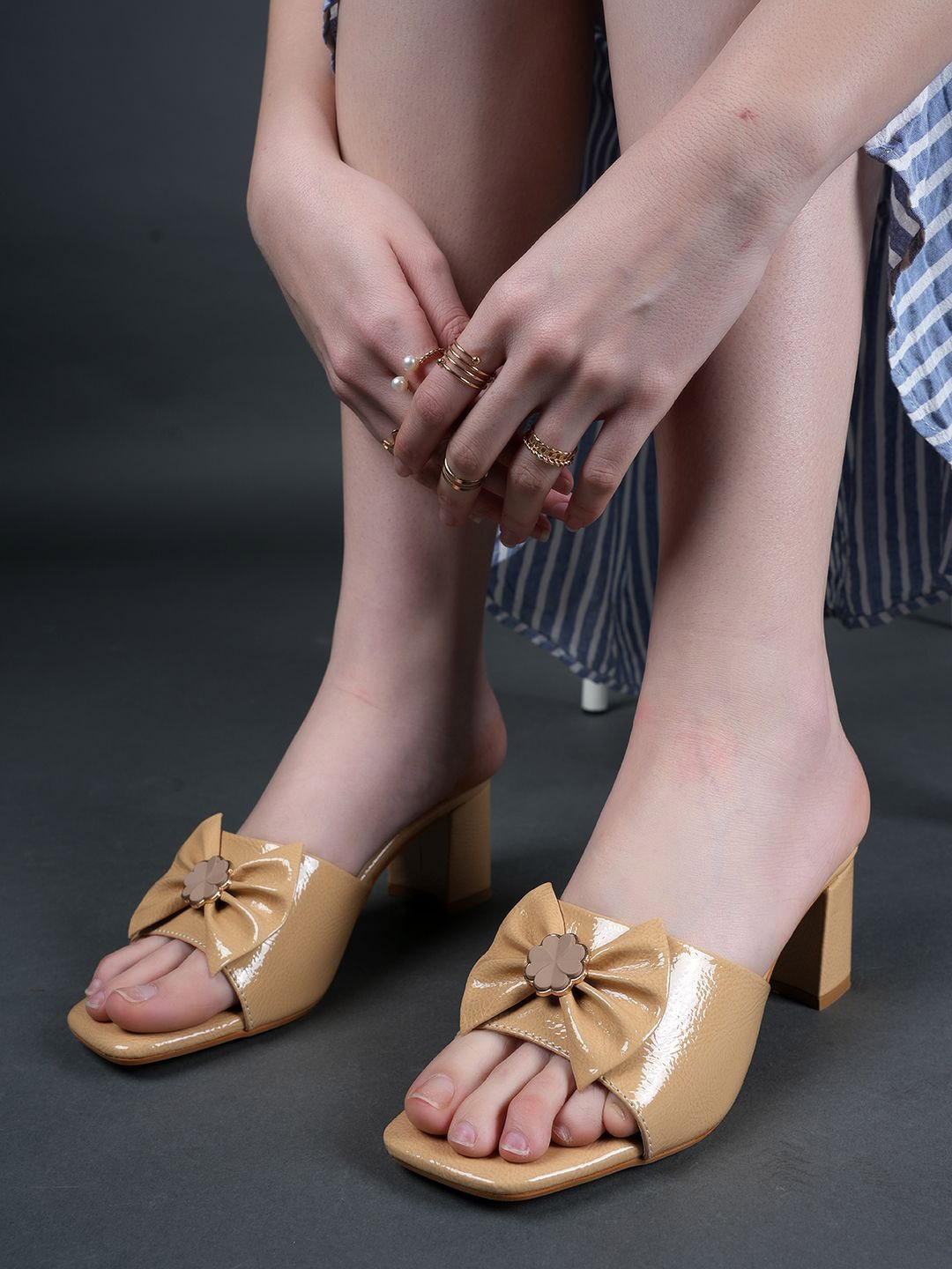 

DressBerry PU Party Block Sandals with Bows, Beige