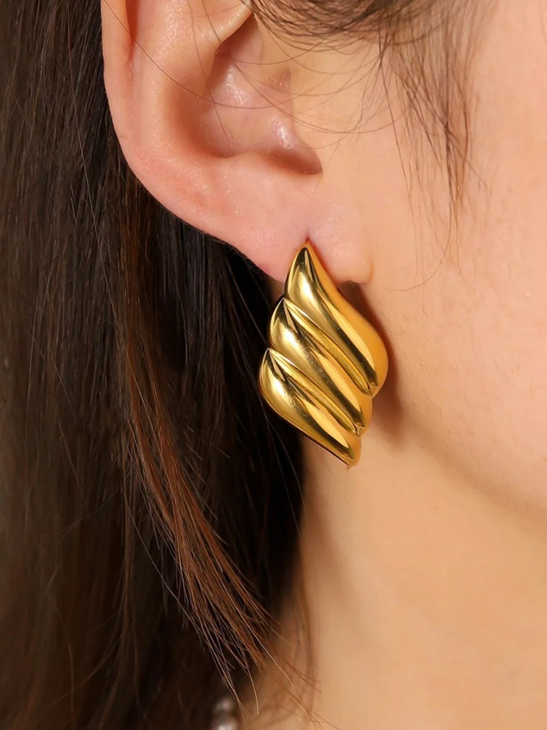 

YU FASHIONS Gold-Plated Stainless Steel Spiral Textured Angel Wings Contemporary Studs