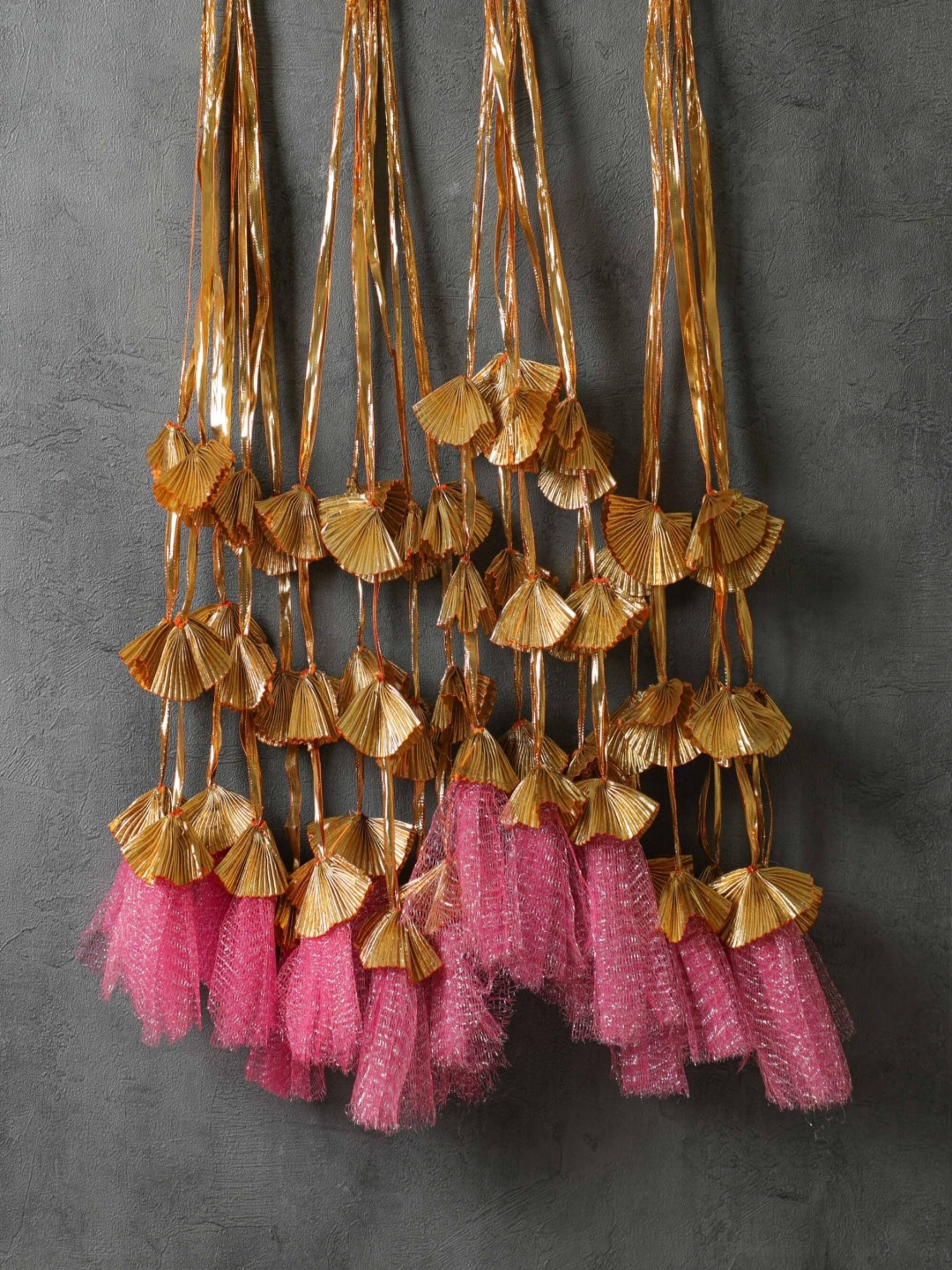 

RR Crafts Gold-Toned & Pink Hanging LatKan Festive Decor