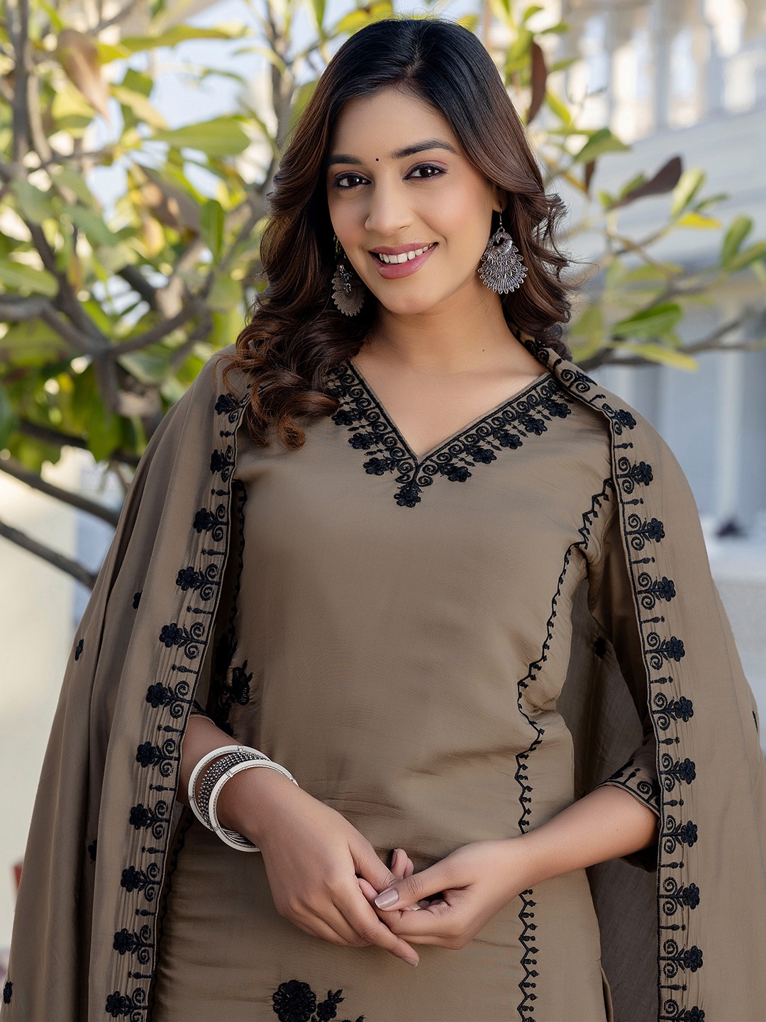 SKYLEE Floral Embroidered Thread Work Pure Silk Straight Kurta With Trousers & Dupatta, Beige