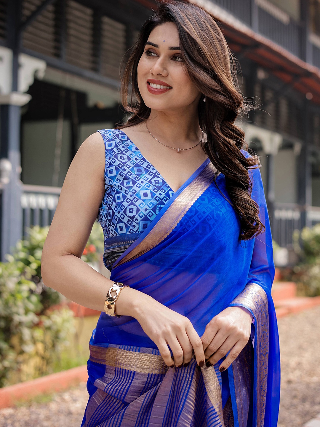 

DIVASTRI Woven Design Pure Chiffon Banarasi Saree, Blue