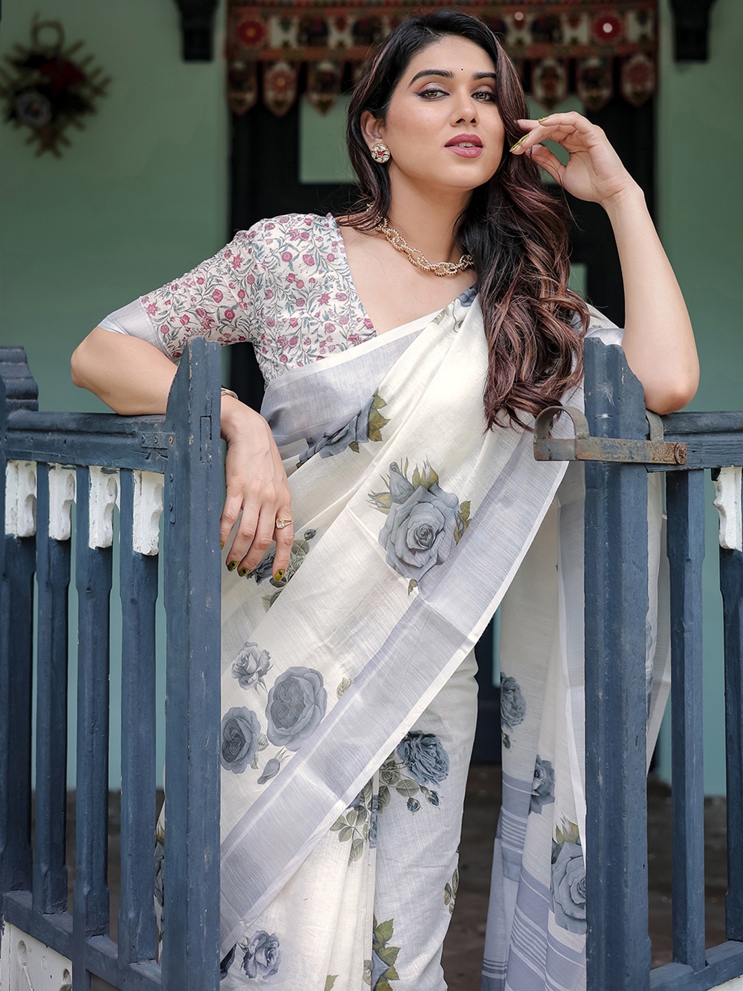 

all about you Floral Print Saree, Off white