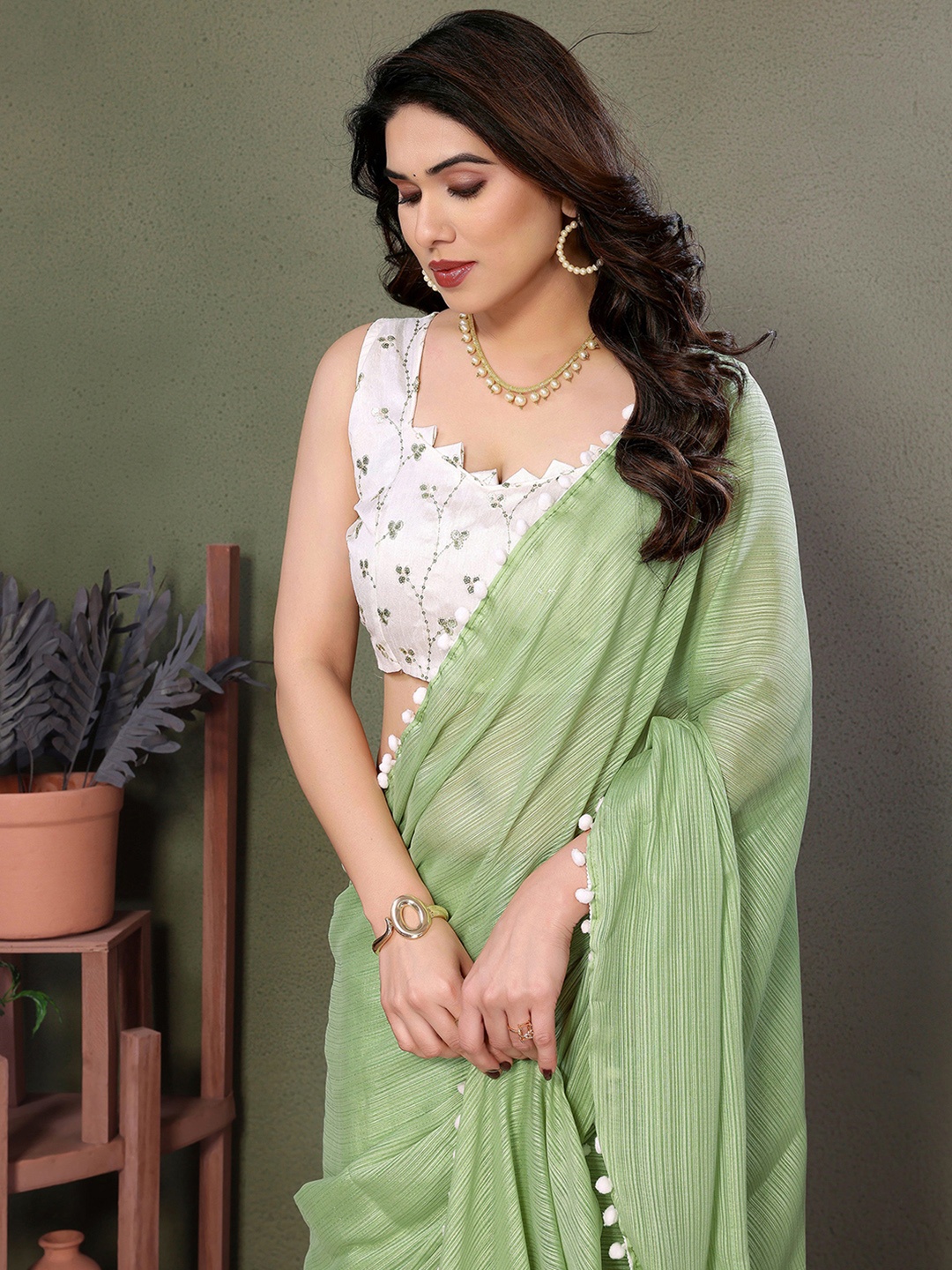 

Mitera Embellished Embroidered Pure Chiffon Saree, Green