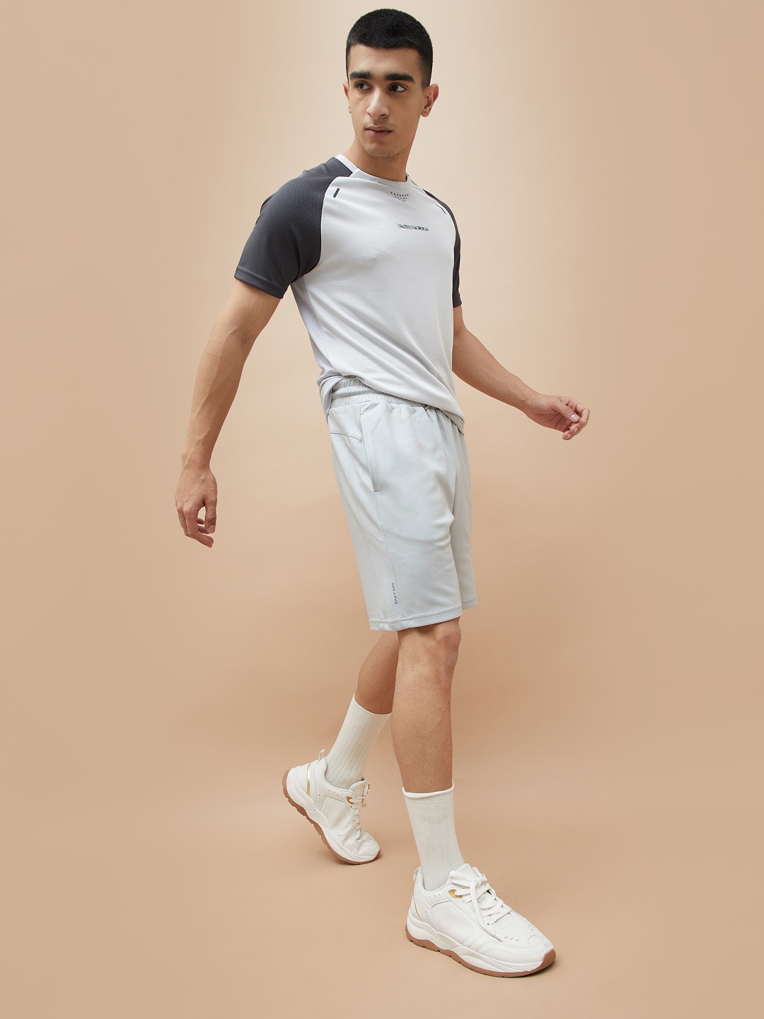 

Fame Forever by Lifestyle Men Denim Shorts, Grey