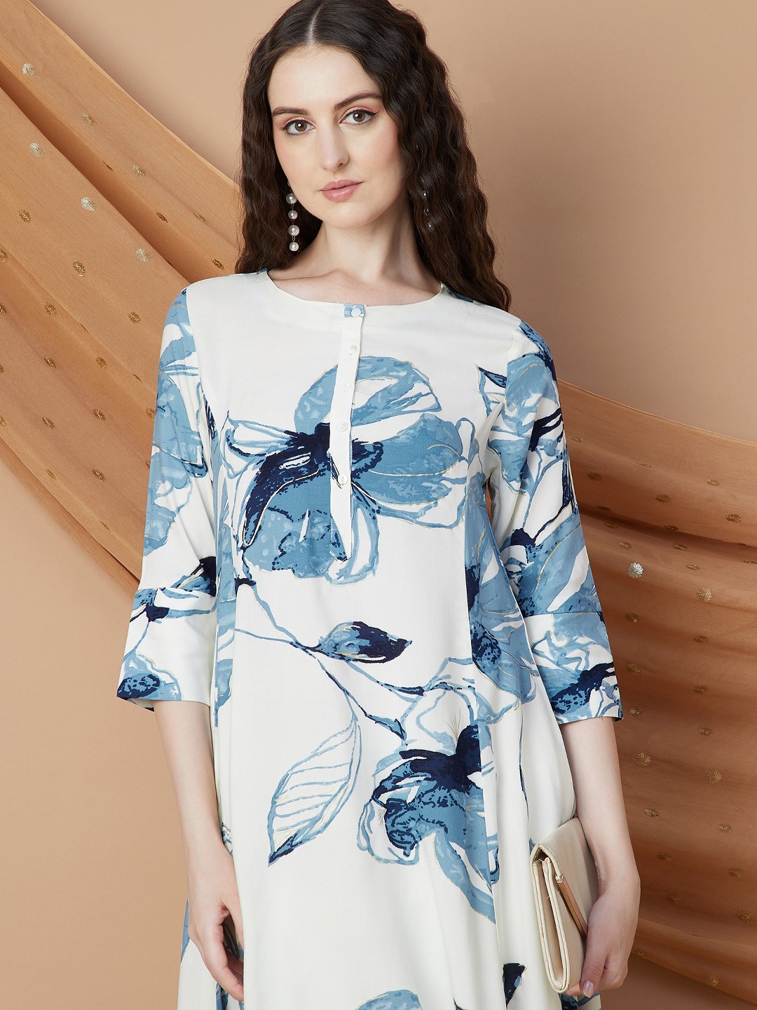 

Melange by Lifestyle Floral Printed Boat Neck Straight Kurta, White