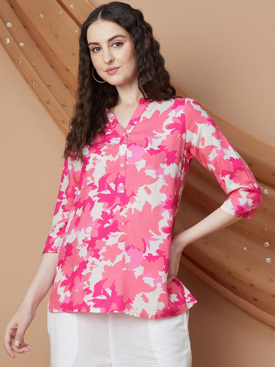 

Melange by Lifestyle Women Floral Printed Straight Kurti, Pink