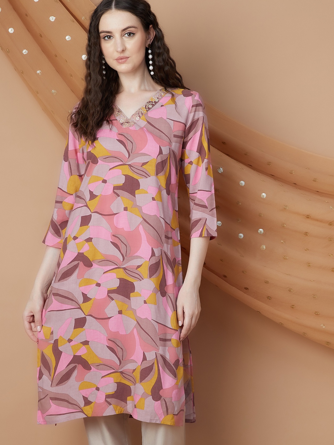

Melange by Lifestyle Geometric Printed Mandarin Collar Thread Work Straight Kurta, Coral