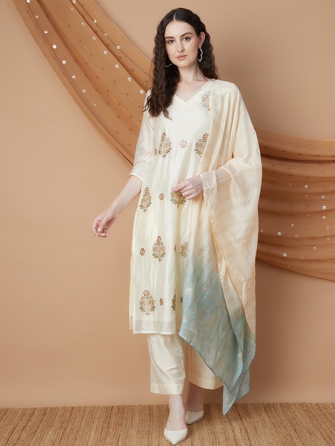 

Melange by Lifestyle Floral Thread Work Chanderi Silk Kurta with Pyjamas & Dupatta, Off white