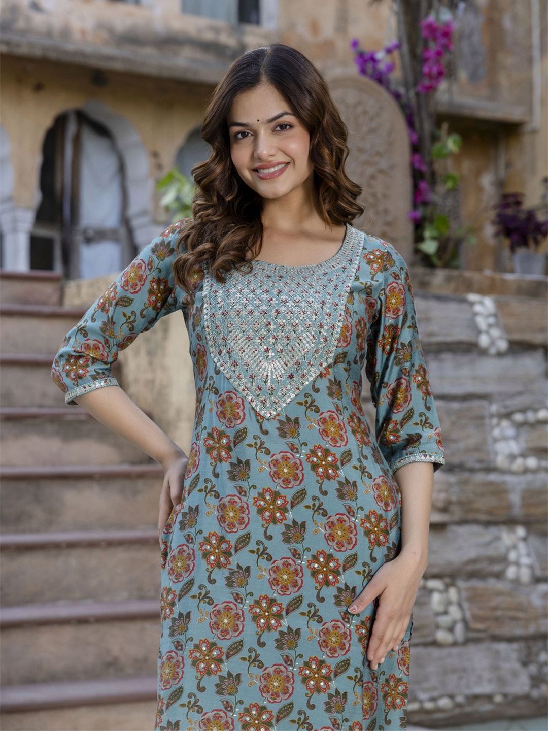 

Ginni Arora Label Floral Printed Sequinned Chanderi Silk Kurta With Trousers, Blue