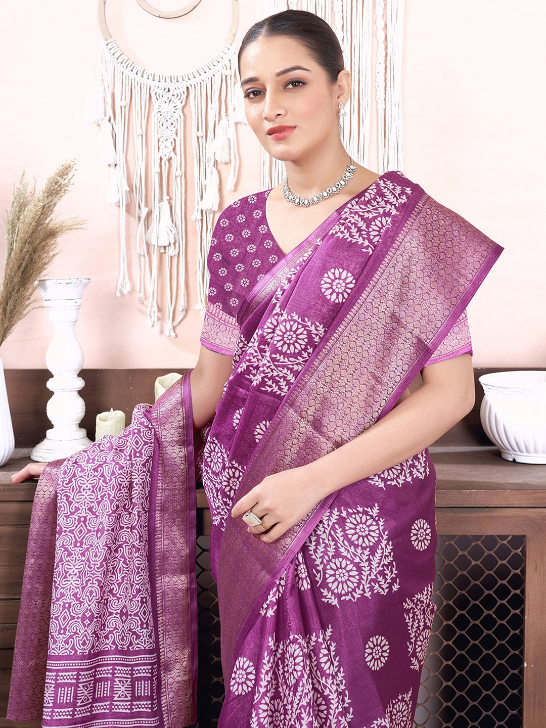 

HERE&NOW Floral Zari Saree, Purple