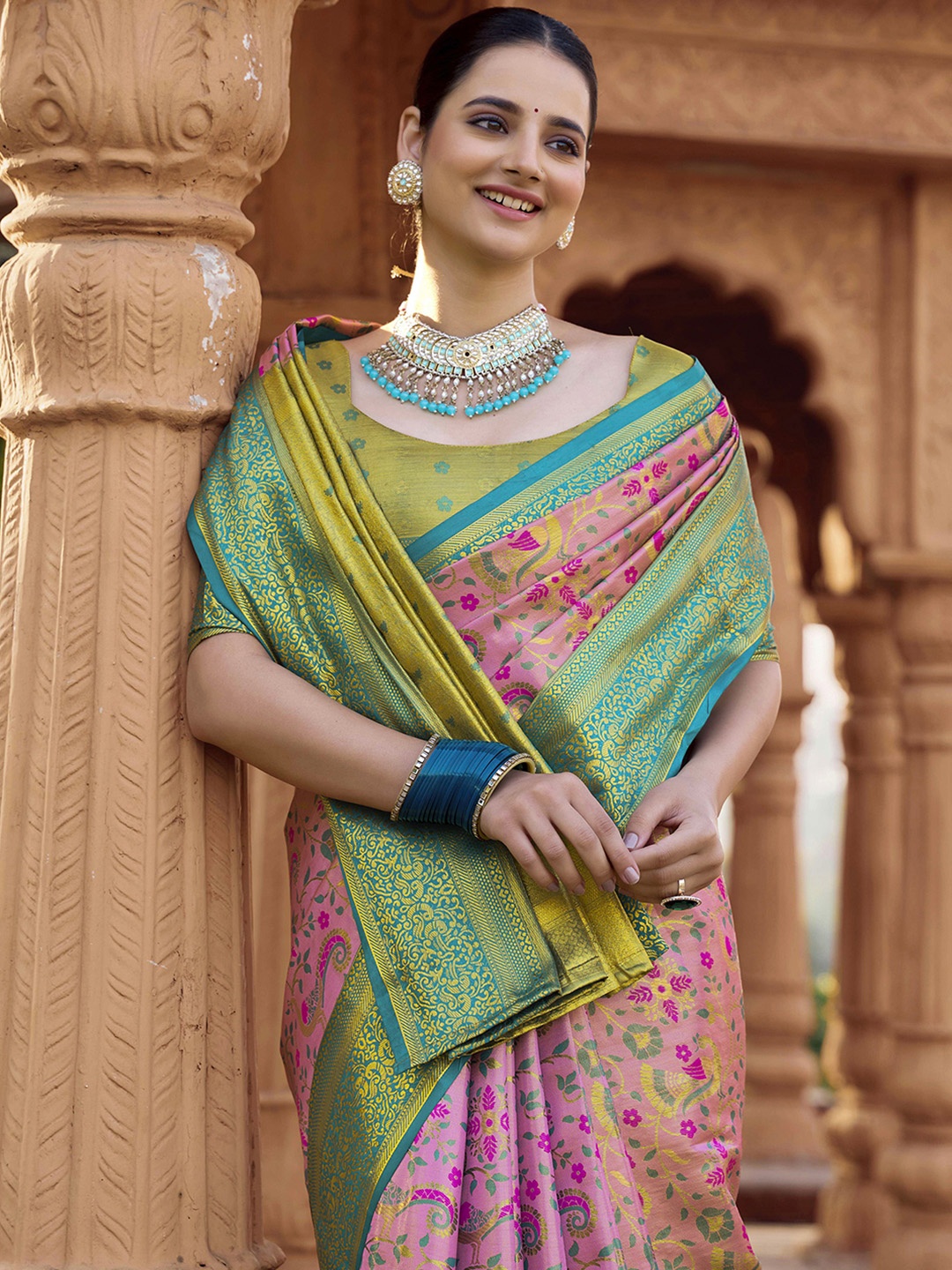 

Satrani Woven Design Zari Pure Silk Kanjeevaram Saree, Pink