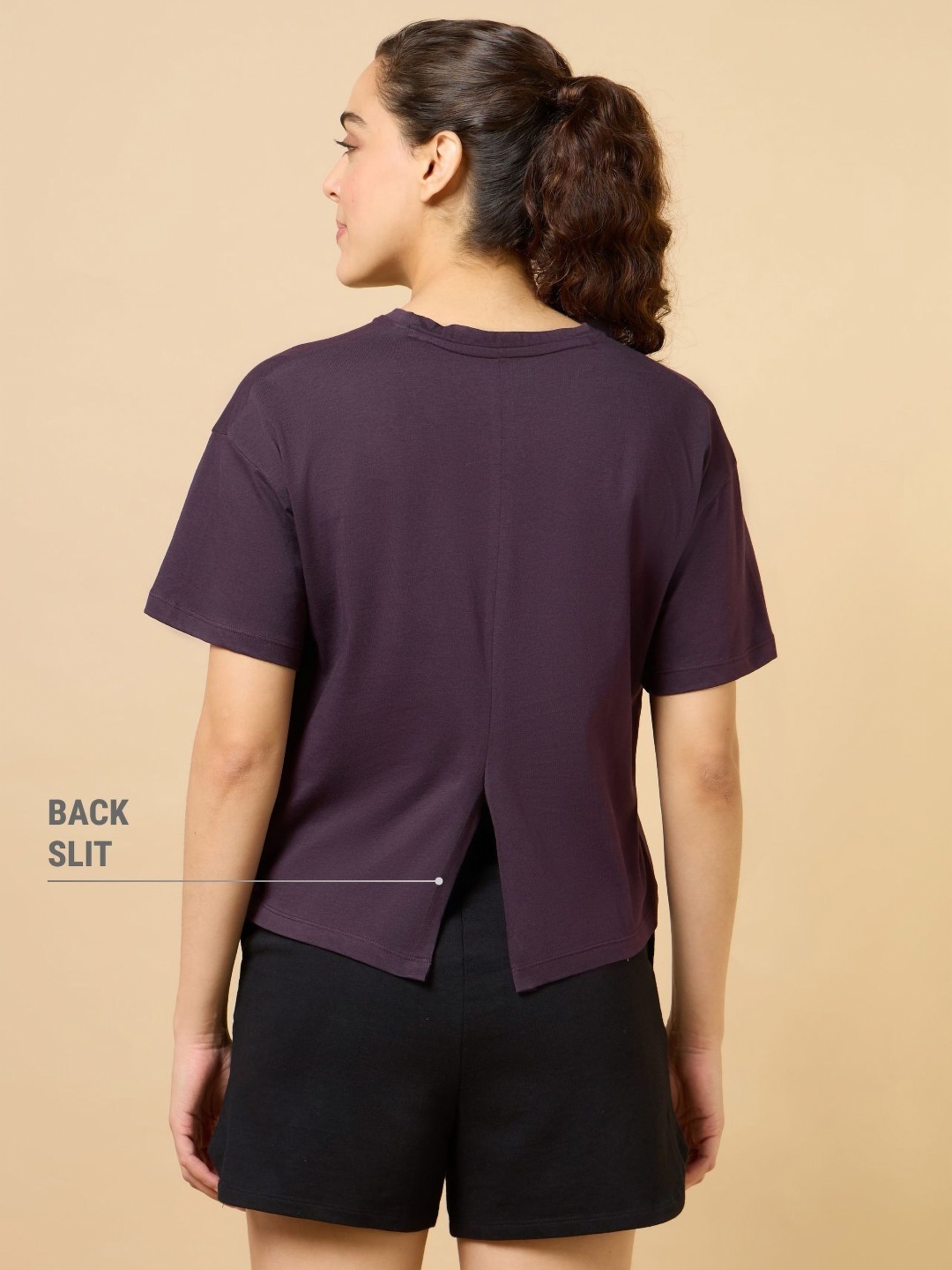

CULT Women Plum Workout Essential T-shirt, Purple