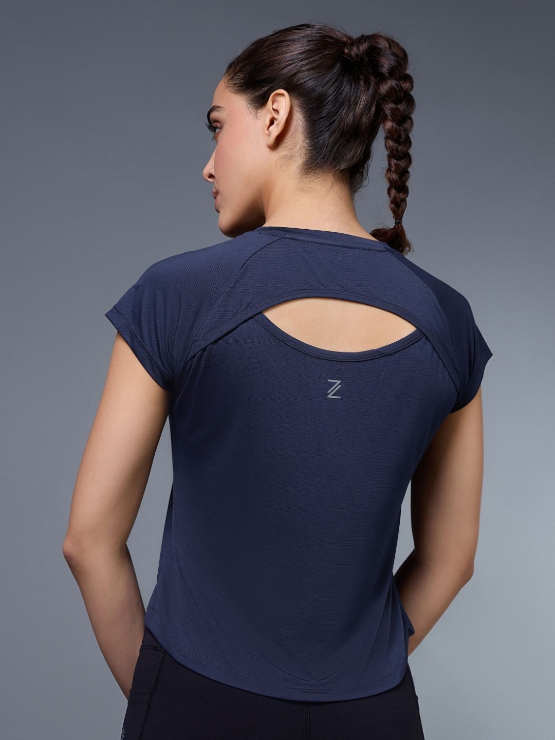 

CULT Women Navy Run Forward T-shirt, Navy blue