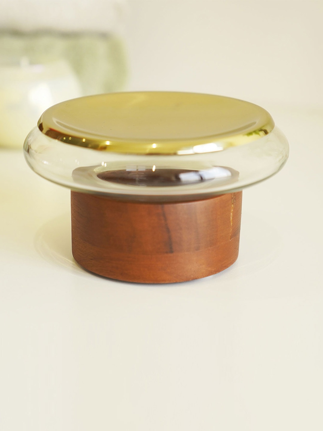 

WOODEN STREET Gold-Toned Glass With Wood Soap Dish