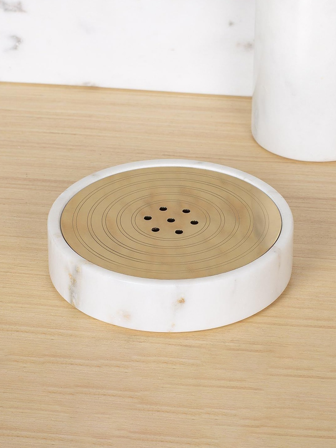 

IAAH White & Brown Solid Marble Soap Dish