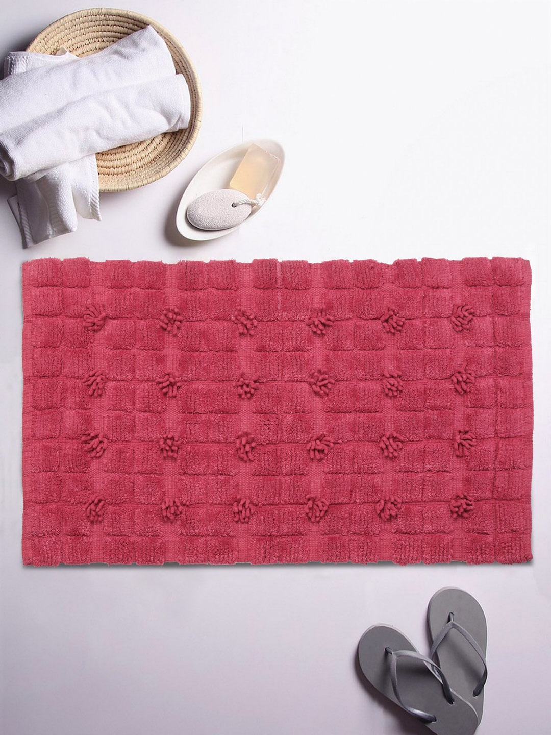 

ROMEE Pink Textured Rectangular Bath Rug