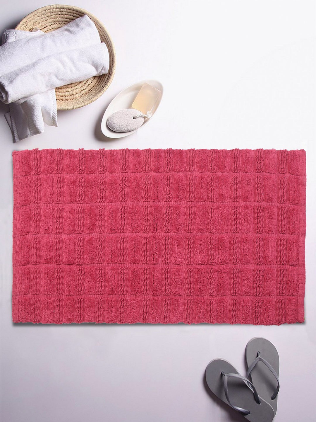 

ROMEE Pink Textured Rectangular Bath Rug