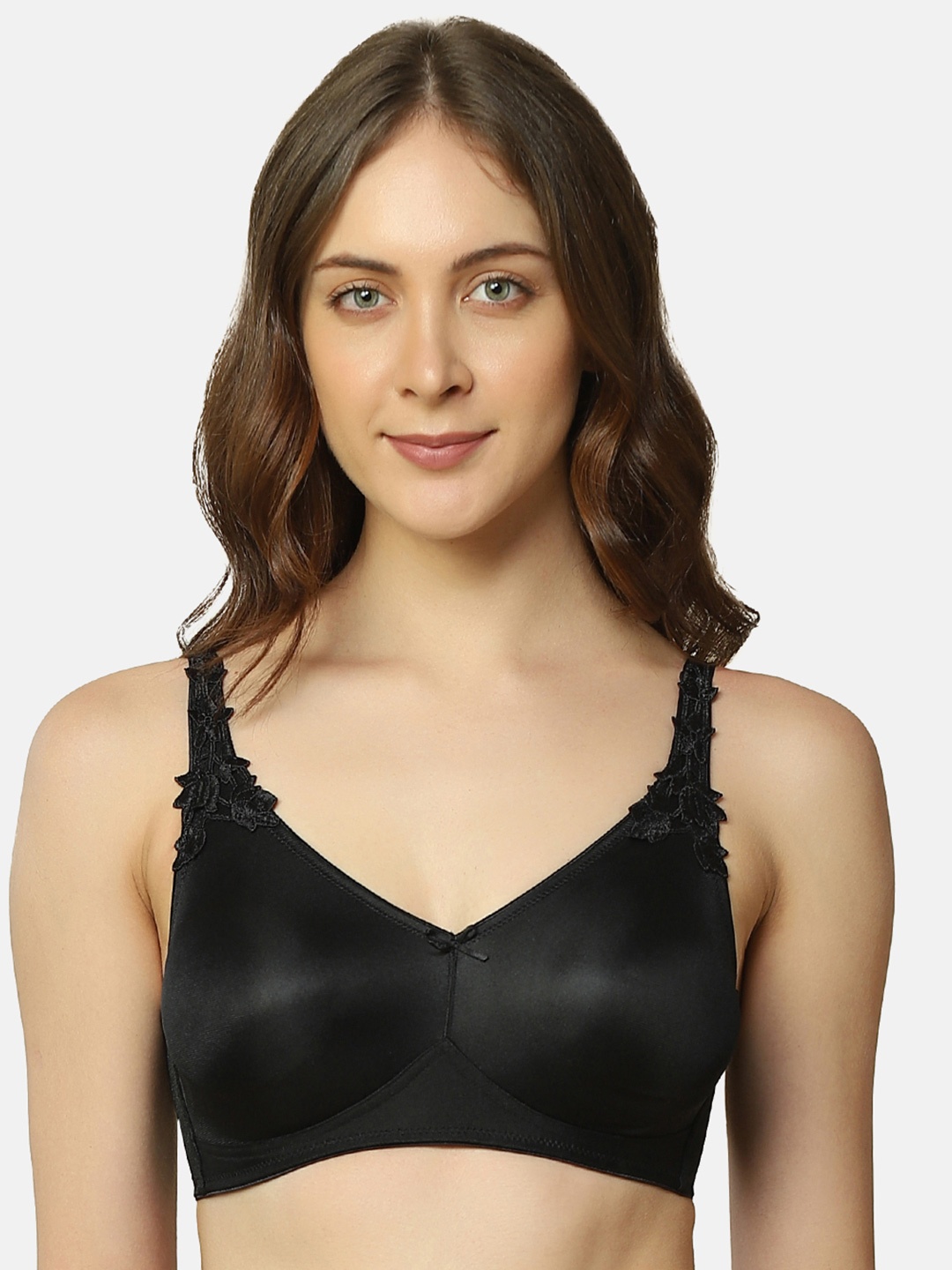 

Triumph Minimizer 21 Wireless Non Padded Comfortable High Support Big-Cup Bra, Skin
