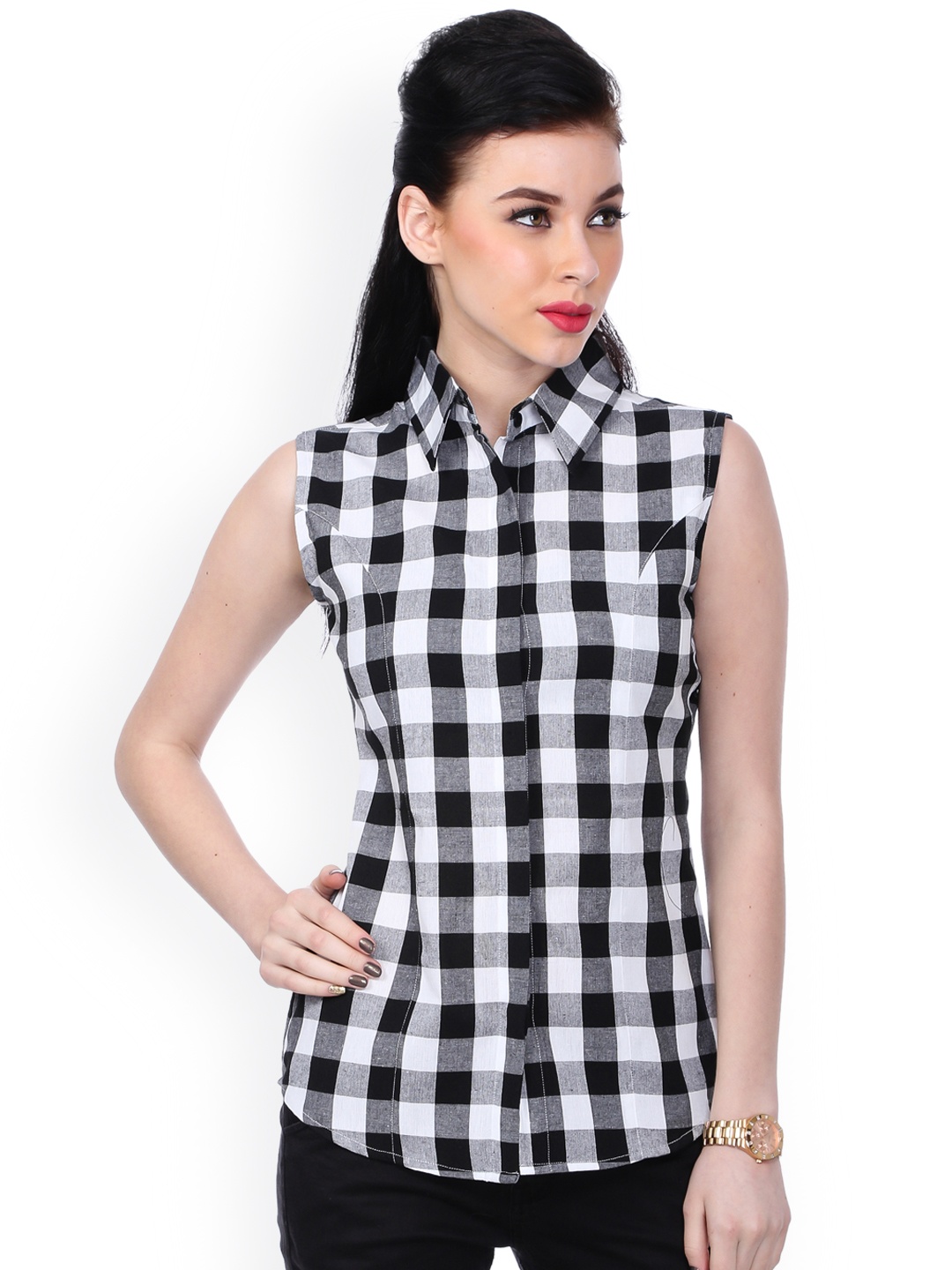 

SCORPIUS Women Black & White Slim Fit Checked Casual Shirt