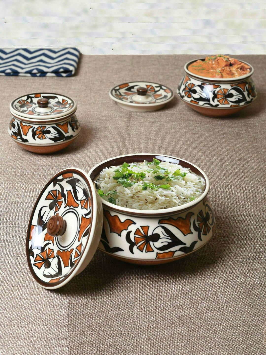 

Unravel India Off-White Printed Ceramic Set