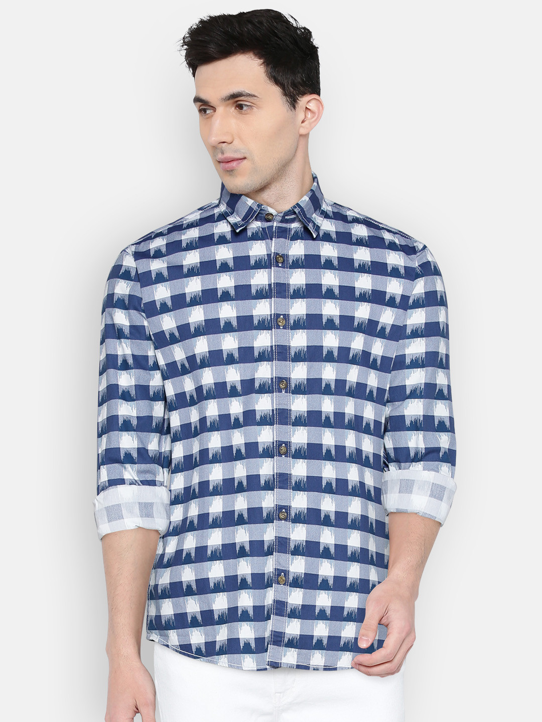 

Pepe Jeans Men Blue & White Regular Fit Checked Casual Shirt