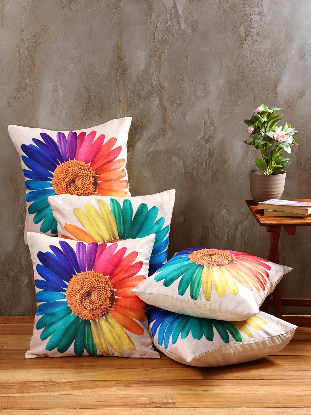 

ROMEE Multicoloured Set of 5 Floral Square Cushion Covers, Multi