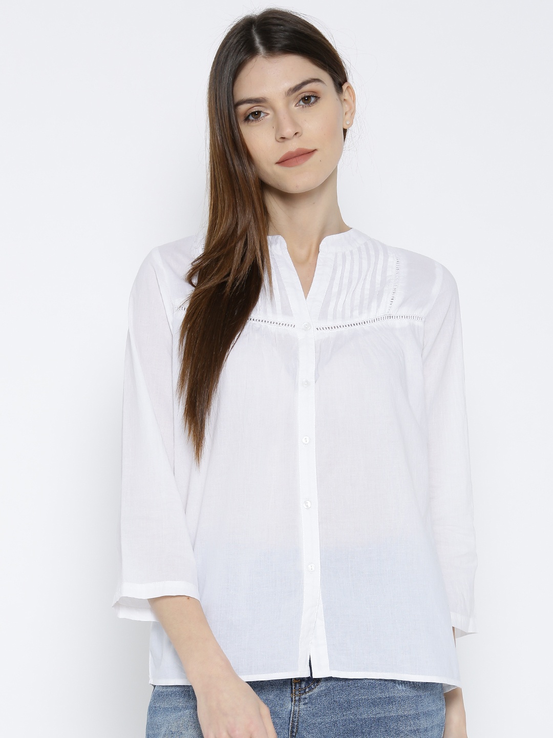 

Vaak Women White Regular Fit Solid Casual Shirt